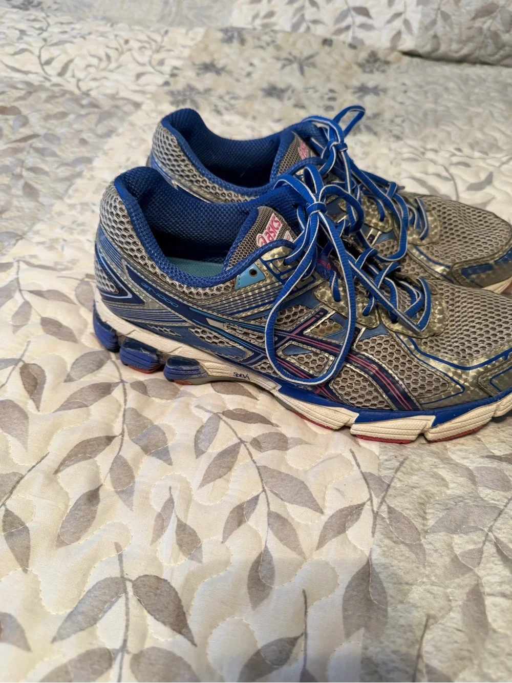 ASICS GT-1000 Gray and Blue Women's Athletic Running Shoes with Pink Logo